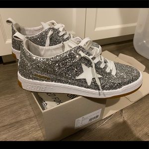Golden Goose silver Yeah shoes.  Size 41 .  Only worn once.